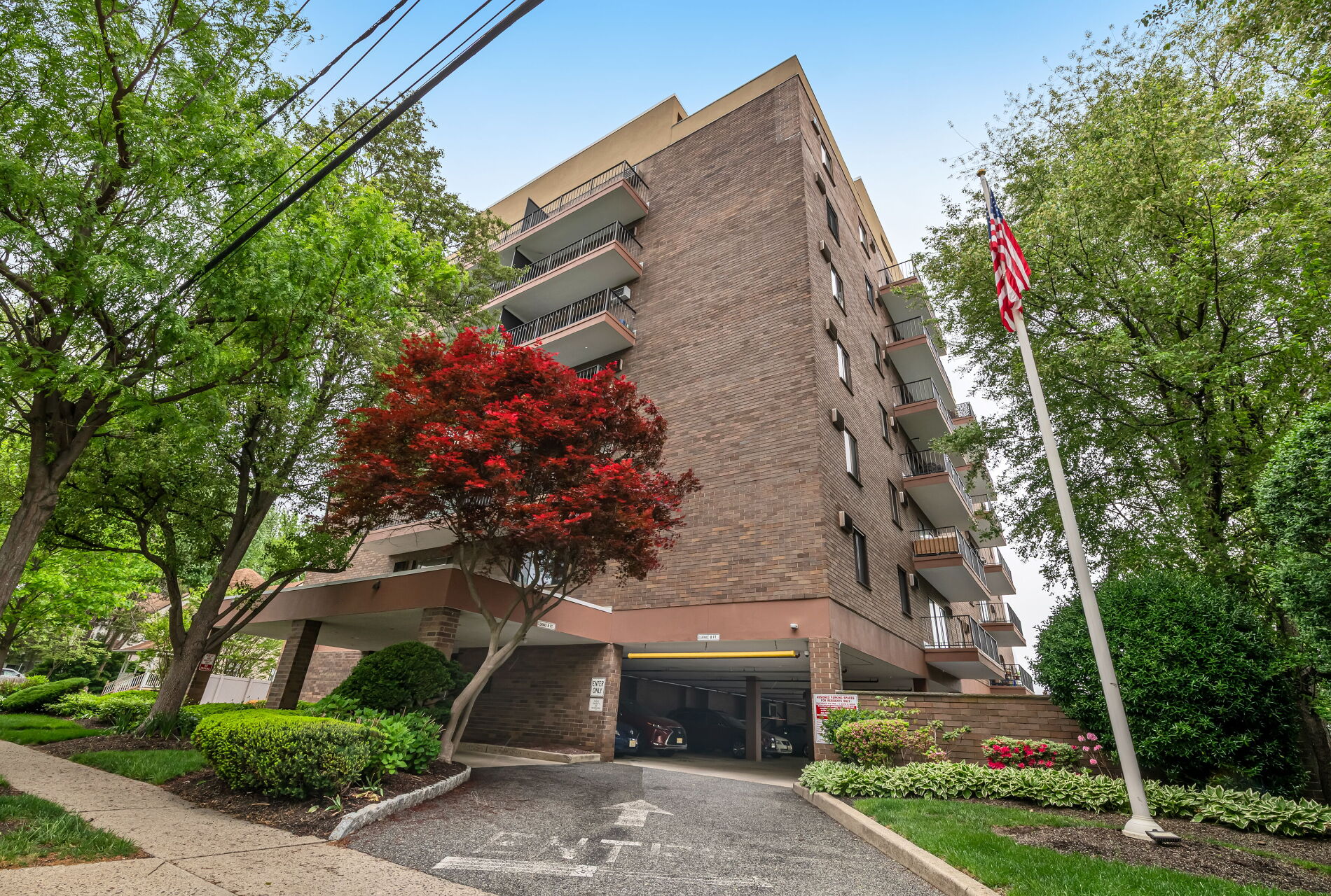Welcome to Kensington House – 140 Euclid Ave 1C Hackensack NJ